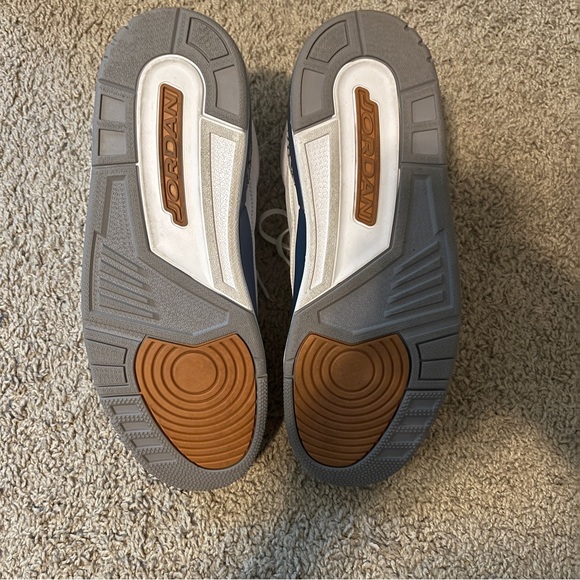 Air Jordan Retro 3 “Wizards” - Picture 5 of 14